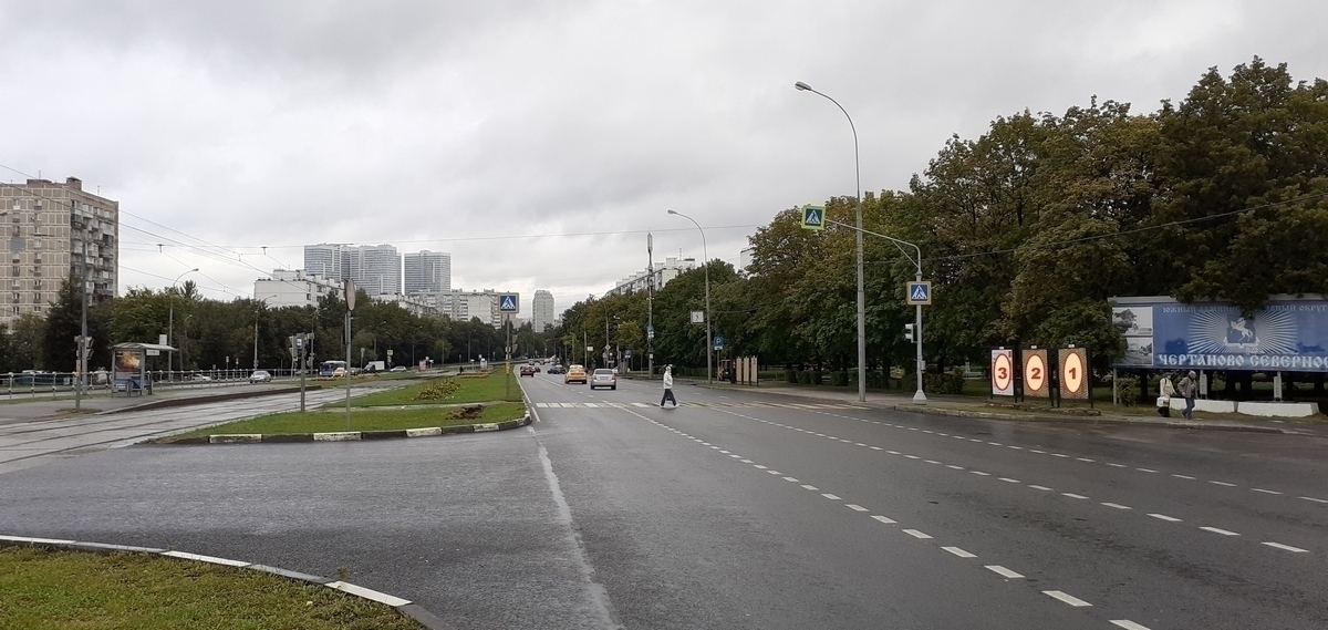 Фотография рекламного носителя, тип: Афиша 1.75x1.8, адрес: Чертановская ул., д.8, корп.1 ост. "Спортивная школа", стенд 3, Москва, Россия. Сторона А1 №883871