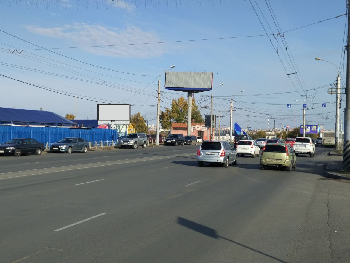 Фотография рекламного носителя, тип: Билборд 3x6, адрес: 70 лет Октября ул., д.34/1, поз.2, Омск, Омская область, Россия. Сторона Б1 №600675