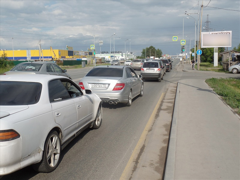 Фотография рекламного носителя, тип: Билборд 3x6, адрес: Тобольский тракт, д.22, Тюмень, Тюменская область, Россия. Сторона A1-A3 №792450