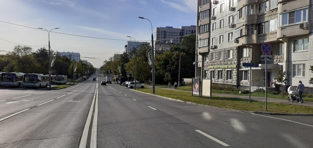 Фотография рекламного носителя, тип: Афиша 1.75x1.8, адрес: Юрловский проезд, угол Северного б-ра д.21, стенд 3, Москва, Россия. Сторона А1 №887618