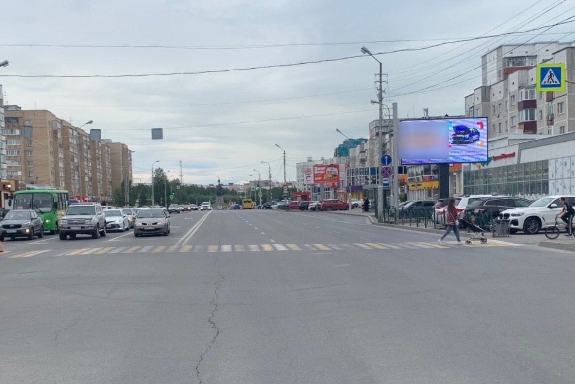 Фотография рекламного носителя, тип: Билборд 3x6, адрес: Ленина пр-т., д.39, Сургут, Ханты-Мансийский автономный округ – Югра, Россия. Сторона А1-А10 №959958