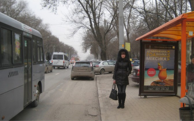 Фотография рекламного носителя, тип: Остановка 1.8x1.2, адрес: Стачки пр-т., ост. СовР "Школа", поз.2, Ростов-на-Дону, Ростовская область, Россия. Сторона А №622143