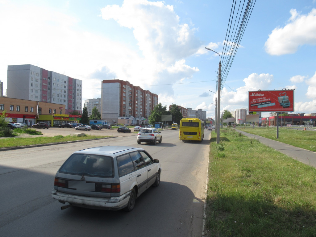 Фотография рекламного носителя, тип: Билборд 3x6, адрес: Машиностроителей пр-т. Х Сахарова ул., Ярославль, Ярославская область, Россия. Сторона A1-A3 №768749