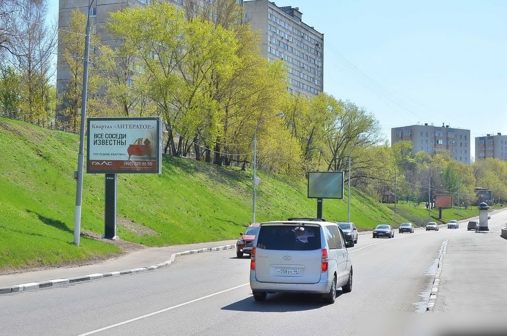 Фотография рекламного носителя, тип: Ситиборд 2.7x3.7, адрес: Крутицкая наб., д.9, Москва, Россия. Сторона Б №577626