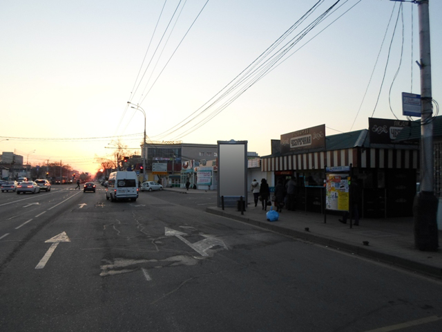 Фотография рекламного носителя, тип: Пиллар 3x1.4, адрес: Ставропольская ул., д.100, Краснодар, Краснодарский край, Россия. Сторона А №409579