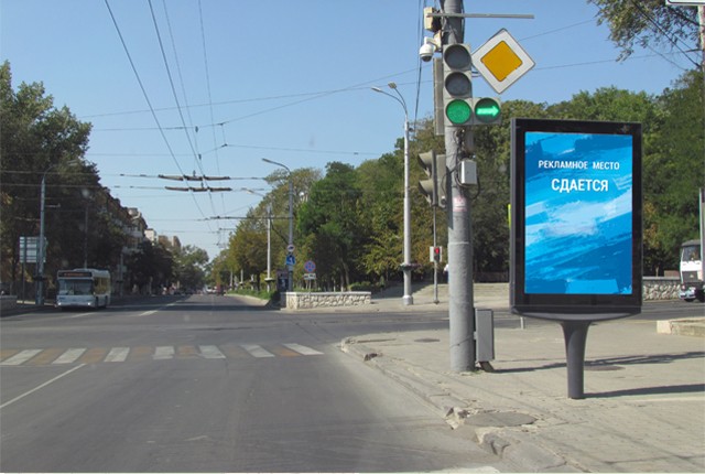 Фотография рекламного носителя, тип: Ситиформат 1.8x1.2, адрес: Театральная пл., д.1 Х Театральный пр-т., Ростов-на-Дону, Ростовская область, Россия. Сторона A1-A5 №782088