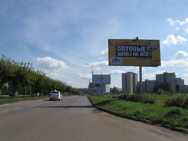 Фотография рекламного носителя, тип: Билборд 3x6, адрес: Дружбы Народов пр-т., напротив магазина Шатура, Набережные Челны, Республика Татарстан, Россия. Сторона A №869351