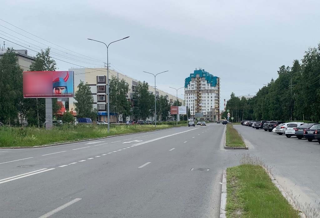 Фотография рекламного носителя, тип: Билборд 3x6, адрес: 50 лет ВЛКСМ ул., д.9, Сургут, Ханты-Мансийский автономный округ – Югра, Россия. Сторона Б №960113