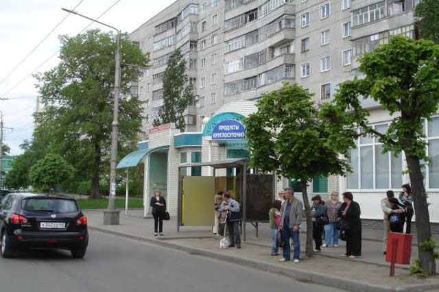 Фотография рекламного носителя, тип: Остановка 1.8x1.2, адрес: Базарная ул., ост. «Пензенская ул.», четная сторона, Тамбов, Тамбовская область, Россия. Сторона A №550519