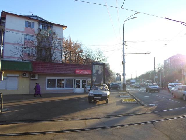 Фотография рекламного носителя, тип: Пиллар 3x1.4, адрес: Ставропольская ул., д.193, Краснодар, Краснодарский край, Россия. Сторона C №409575