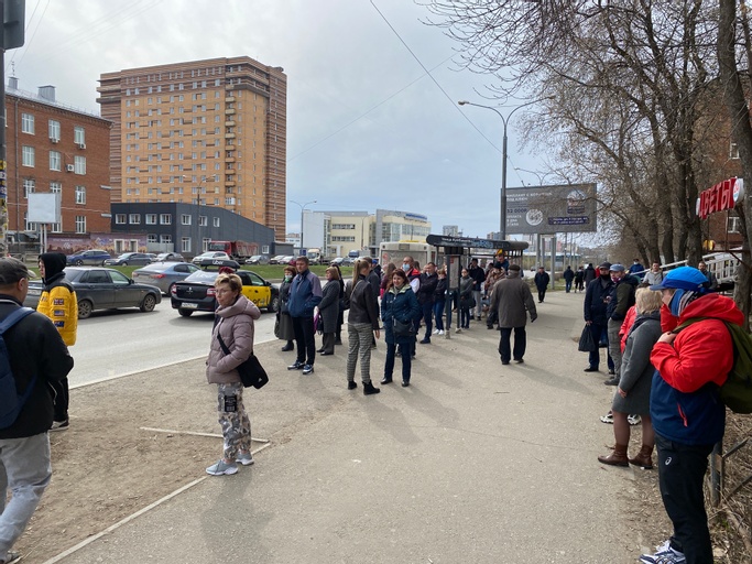 Фотография рекламного носителя, тип: Билборд 3x6, адрес: Чкалова ул., д.42, Пермь, Пермский край, Россия. Сторона A1-A3 №1050967