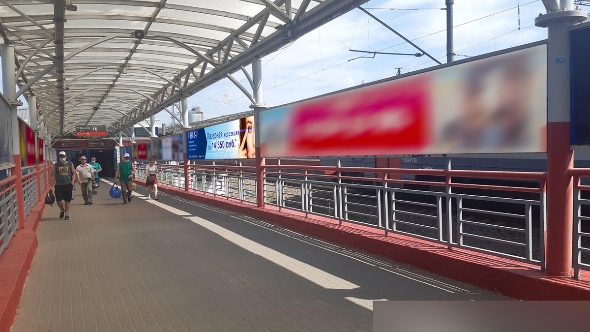 Фотография рекламного носителя, тип: Нестандартный билборд, адрес: Революции пл., д.2А, платформа №6, слева, поз.4, Нижний Новгород, Нижегородская область, Россия. Сторона А №987539