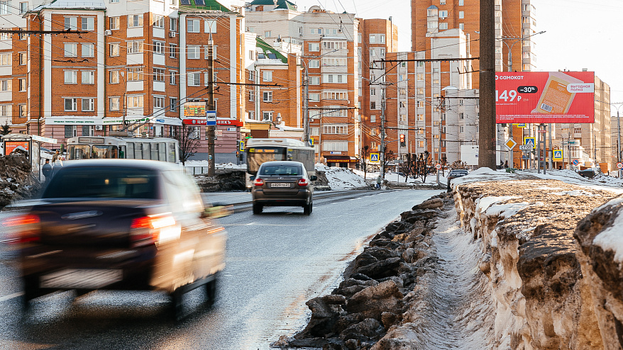 Фотография рекламного носителя, тип: Билборд 3x6, адрес: Университетская ул., д.8, Чебоксары, Республика Чувашия, Россия. Сторона A №838431