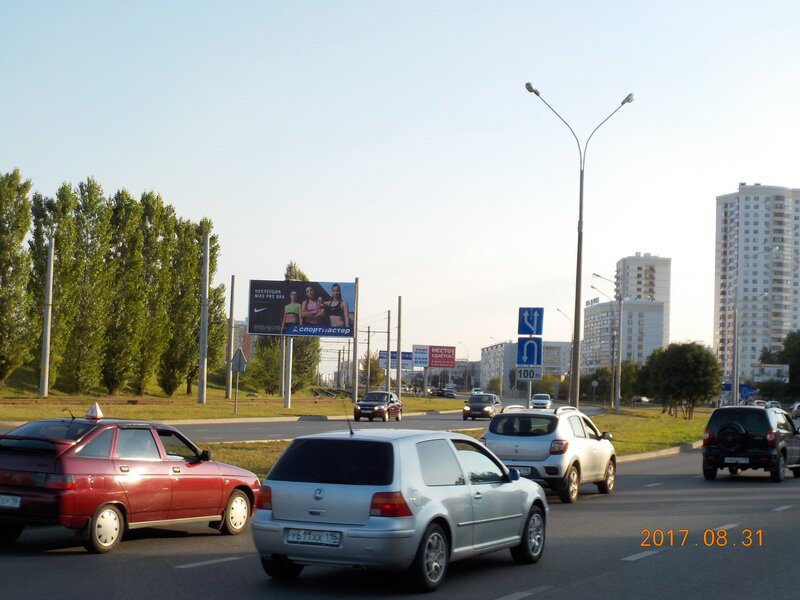 Фотография рекламного носителя, тип: Билборд 3x6, адрес: Сююмбике пр-т., ост. Центр, Набережные Челны, Республика Татарстан, Россия. Сторона B №414106