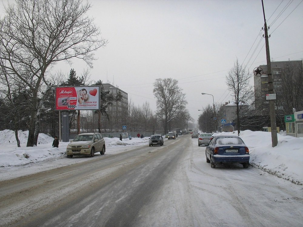 Фотография рекламного носителя, тип: Билборд 3x6, адрес: Горького ул. Х Северный б-р., Череповец, Вологодская область, Россия. Сторона B №462086