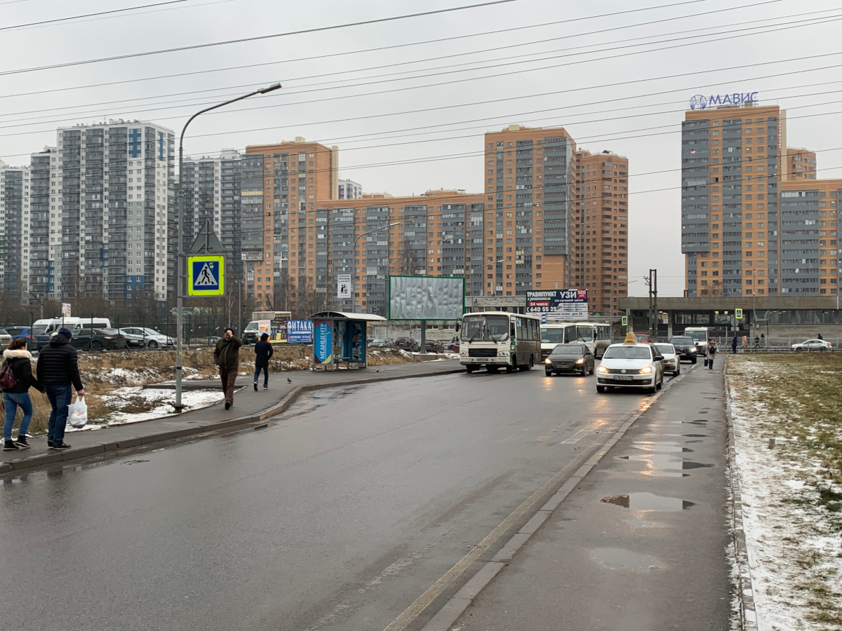 Фотография рекламного носителя, тип: Билборд 3x6, адрес: Мурино г., Менделеева б-р., 60м от ст.м. Девяткино, поз.1, Ленинградская область, Россия. Сторона Б №792205