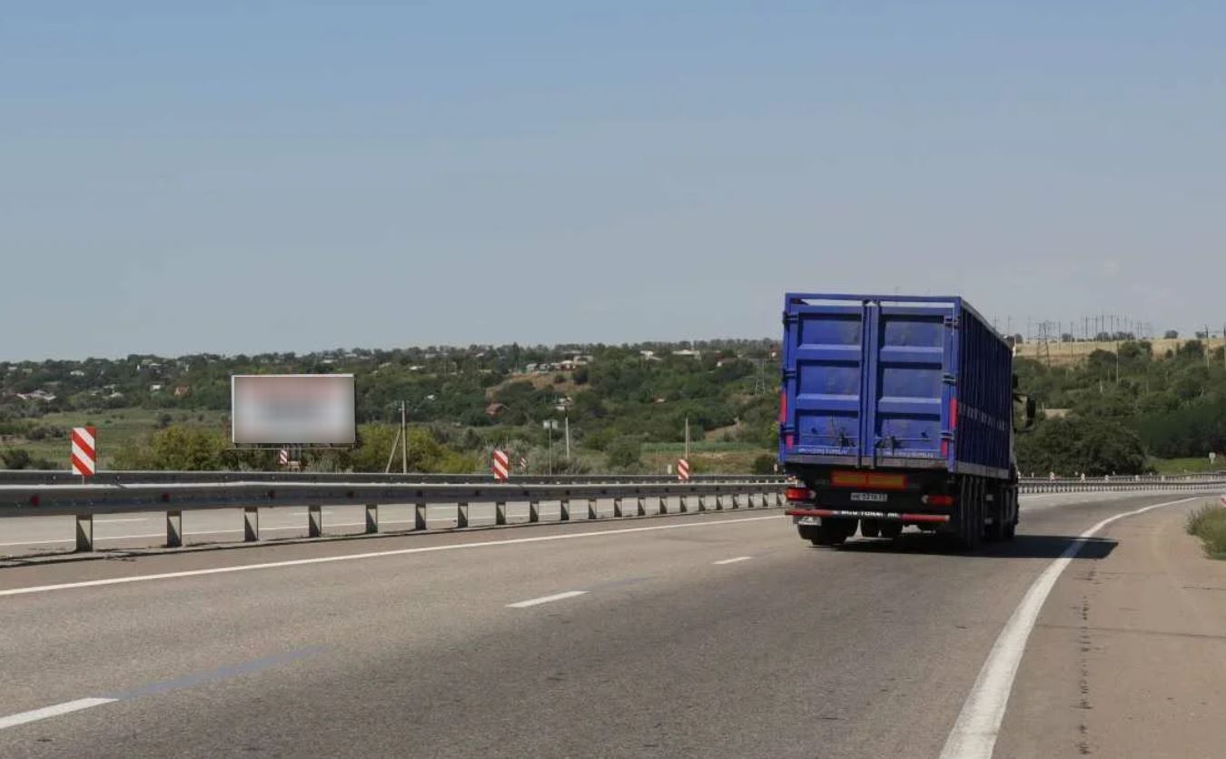 Фотография рекламного носителя, тип: Билборд 3x6, адрес: Ростов-Таганрог а/д., 15 000м, Ростов-на-Дону, Ростовская область, Россия. Сторона В №549846