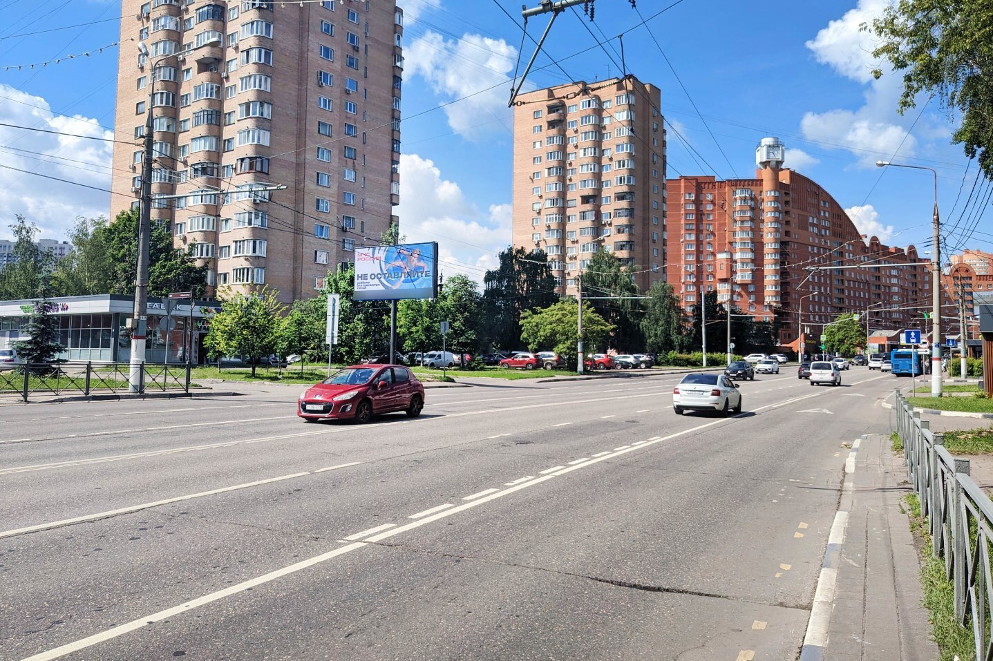 Фотография рекламного носителя, тип: Билборд 3x6, адрес: Юбилейный пр-т., д.3Б, Химки, Московская область, Россия. Сторона Б1 №973270