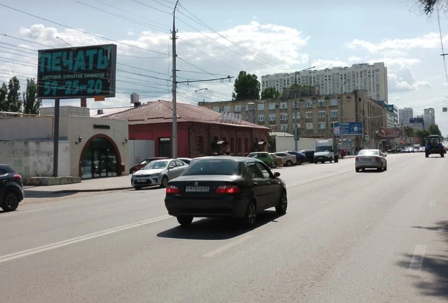 Фотография рекламного носителя, тип: Билборд 3x6, адрес: Чернышевского ул. Х Новоузенская ул., Саратов, Саратовская область, Россия. Сторона Б №554426