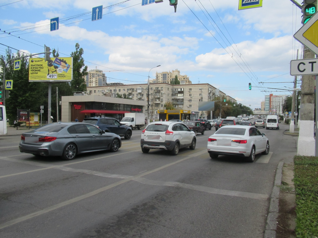 Фотография рекламного носителя, тип: Билборд 3x6, адрес: Ленина пр-т., д.43Б Х 7-й Гвардейской ул., Волгоград, Волгоградская область, Россия. Сторона Б №1000639
