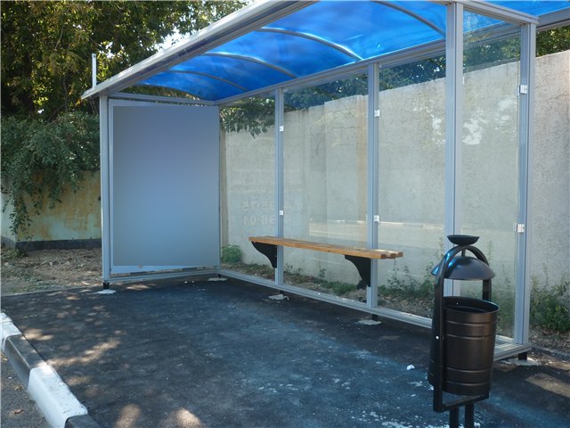 Фотография рекламного носителя, тип: Остановка 1.8x1.2, адрес: Б. Затонская ул., пляж, поз.5, Саратов, Саратовская область, Россия. Сторона А №585085