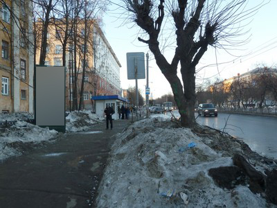 Фотография рекламного носителя, тип: Пиллар 3x1.4, адрес: Октябрьский пр-т., д.135, Киров, Кировская область, Россия. Сторона В №632480