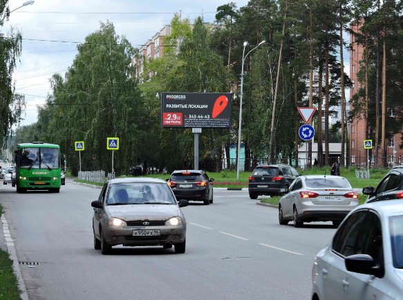 Фотография рекламного носителя, тип: Видеоэкран, адрес: Бардина, д.19, поз.1, Екатеринбург, Свердловская область, Россия. Сторона А11-А20 №1056675