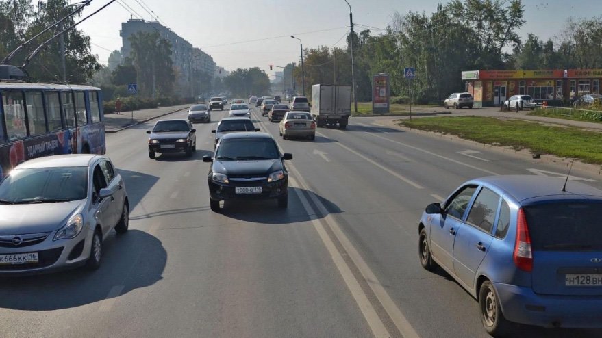 Фотография рекламного носителя, тип: Пиллар 3x1.4, адрес: Ибрагимова пр-т., д.32А-д.32Б, Казань, Республика Татарстан, Россия. Сторона A №685983