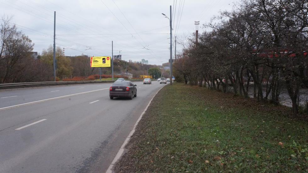 Фотография рекламного носителя, тип: Билборд 3x6, адрес: Надежды Сусловой ул., АЗС Лукйол, Нижний Новгород, Нижегородская область, Россия. Сторона B №993262