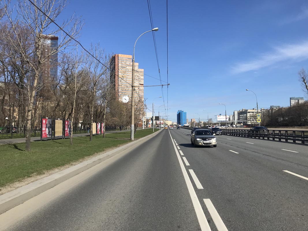 Фотография рекламного носителя, тип: Афиша 1.75x1.8, адрес: Дмитровское ш., д.9, поз.2, стенд 1, Москва, Россия. Сторона А1 №865179