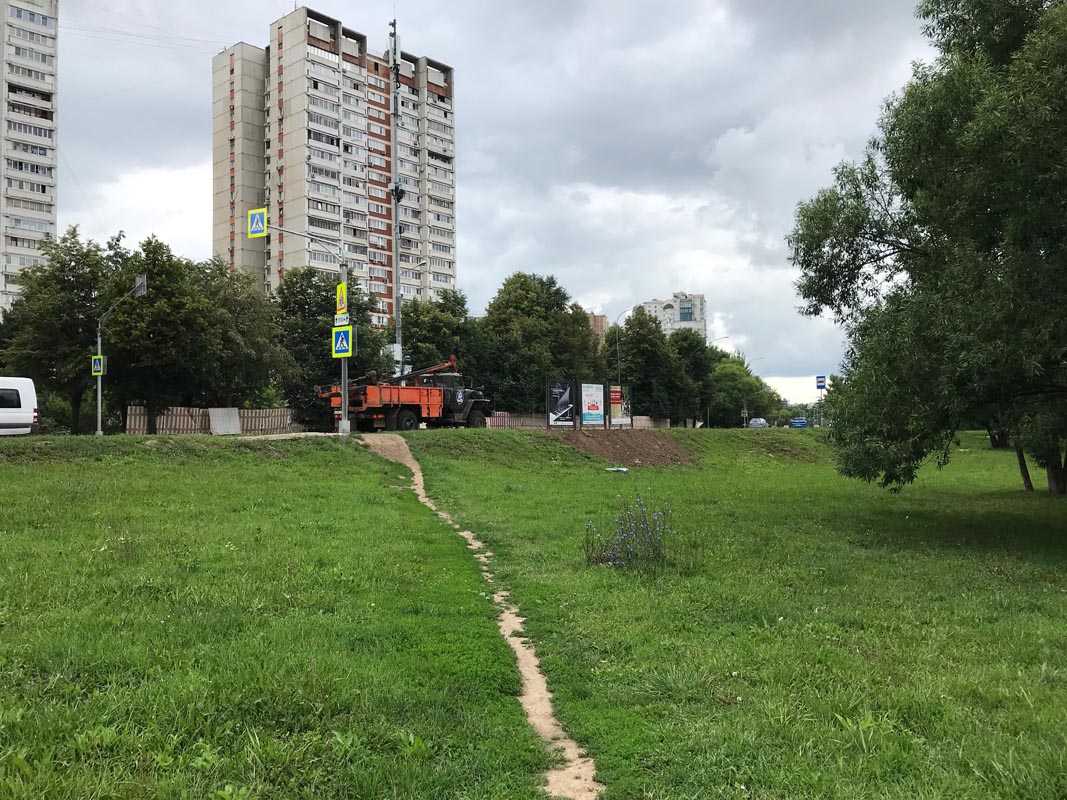 Фотография рекламного носителя, тип: Афиша 1.75x1.8, адрес: Свободы ул., д.91, н-в, стенд 1, Москва, Россия. Сторона А2 №866033