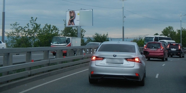 Фотография рекламного носителя, тип: Билборд 3x6, адрес: 100-лет Владивостоку ул., д.9, Владивосток, Приморский край, Россия. Сторона Б №767168