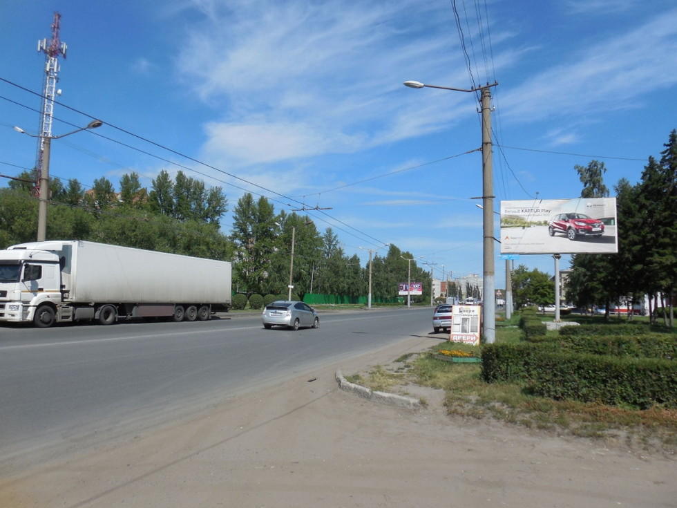 Фотография рекламного носителя, тип: Билборд 3x6, адрес: Космический пр-т., д.28, Омск, Омская область, Россия. Сторона А №1009991