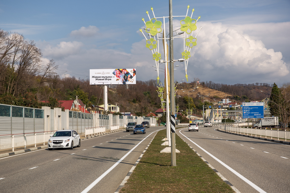 Фотография рекламного носителя, тип: Суперсайт 5x15, адрес: Мира ул., д.121, Адлер, Краснодарский край, Россия. Сторона B №1005428