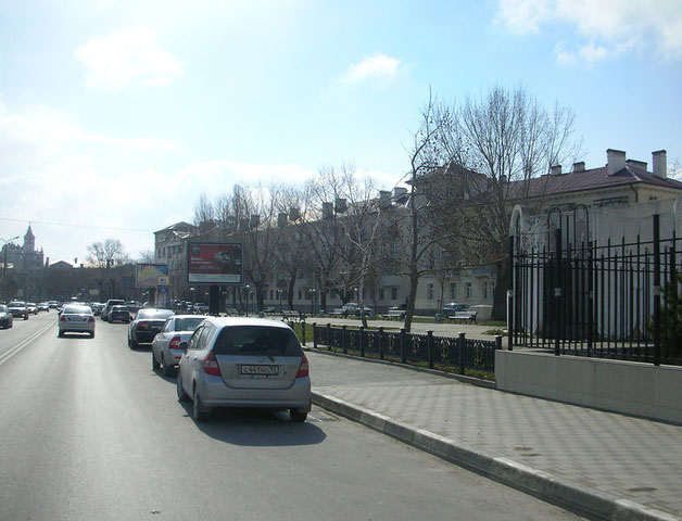 Фотография рекламного носителя, тип: Ситиборд 2.7x3.7, адрес: Мира ул. Х Свободы ул., Новороссийск, Краснодарский край, Россия. Сторона А1-А3 №599566