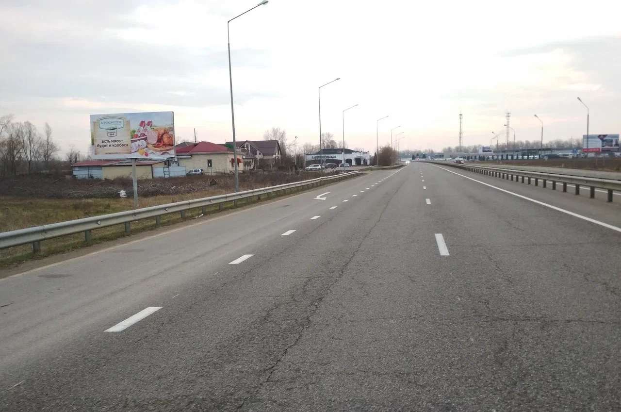 Фотография рекламного носителя, тип: Билборд 3x6, адрес: 1384 км + 170 м, Краснодарский край, Россия. Сторона Б №1069315