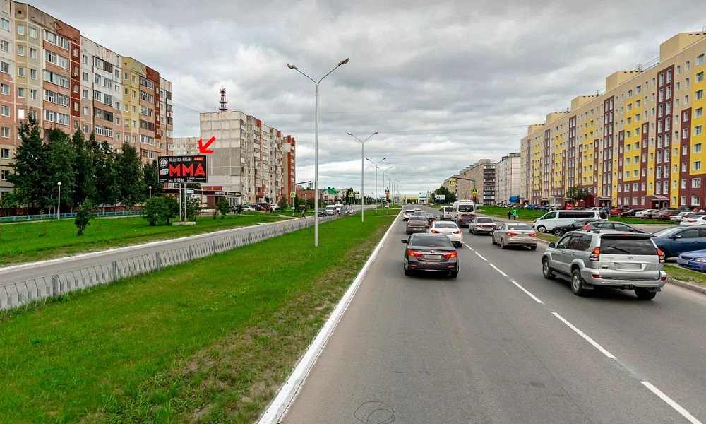 Фотография рекламного носителя, тип: Билборд 3x6, адрес: Интерациональная ул., д.57, поз.2, Нижневартовск, Ханты-Мансийский автономный округ – Югра, Россия. Сторона Б №1068812