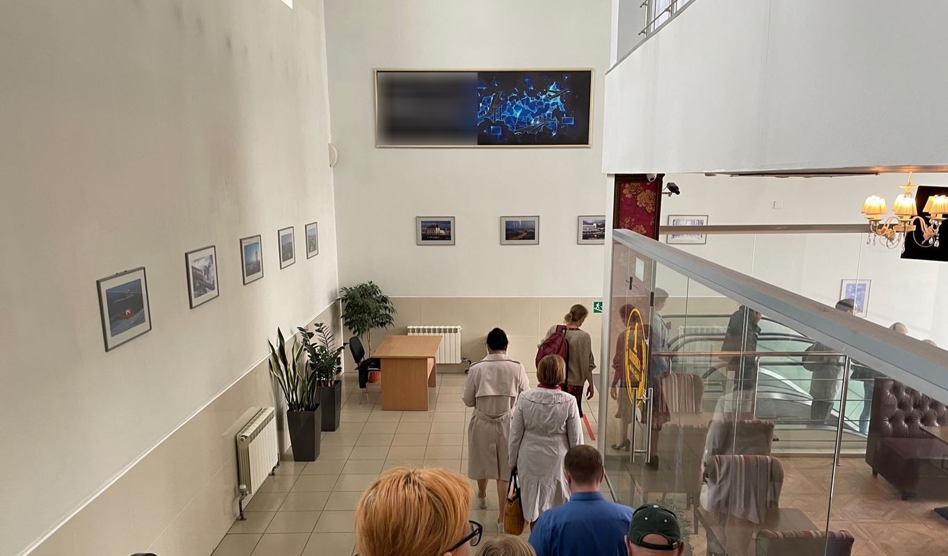 Фотография рекламного носителя, тип: Постер/баннер, адрес: Автовокзал «Владивосток Пассажирский», Алеутская ул., д.2, Владивосток, Приморский край, Россия. Сторона/вариант №873487