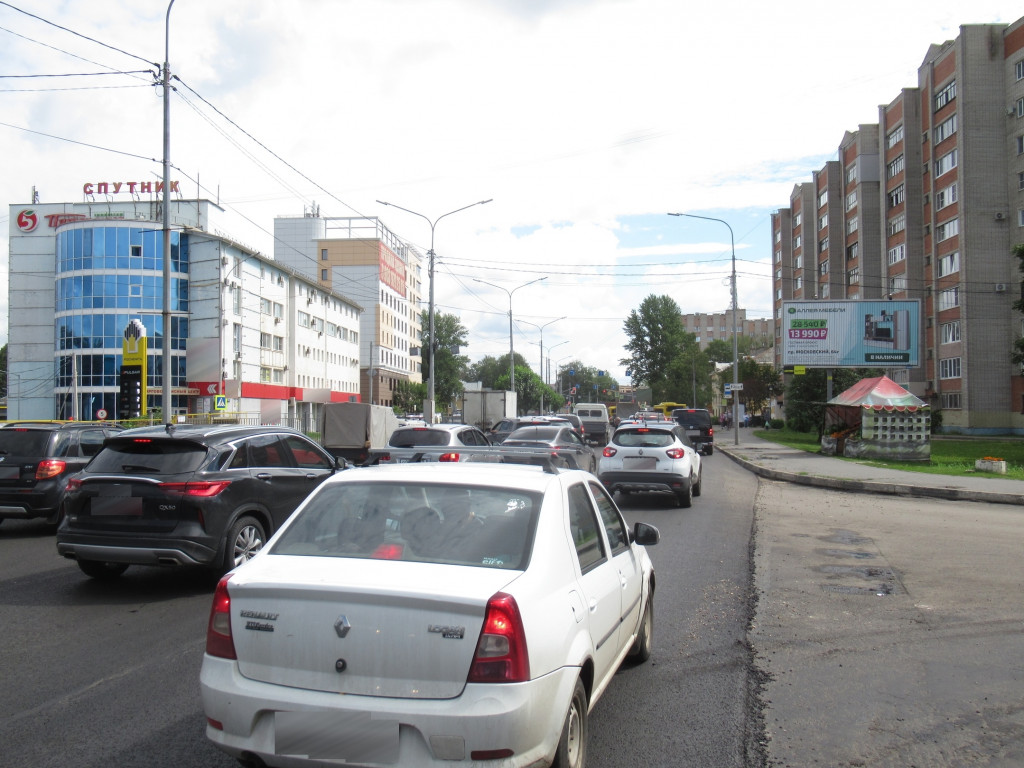 Фотография рекламного носителя, тип: Билборд 3x6, адрес: Фрунзе пр-т., д.2 Х Московский пр-т., Ярославль, Ярославская область, Россия. Сторона A1-A3 №832723
