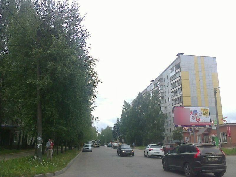 Фотография рекламного носителя, тип: Билборд 3x6, адрес: Кловская ул., маг. Продукты, Смоленск, Смоленская область, Россия. Сторона А №383049