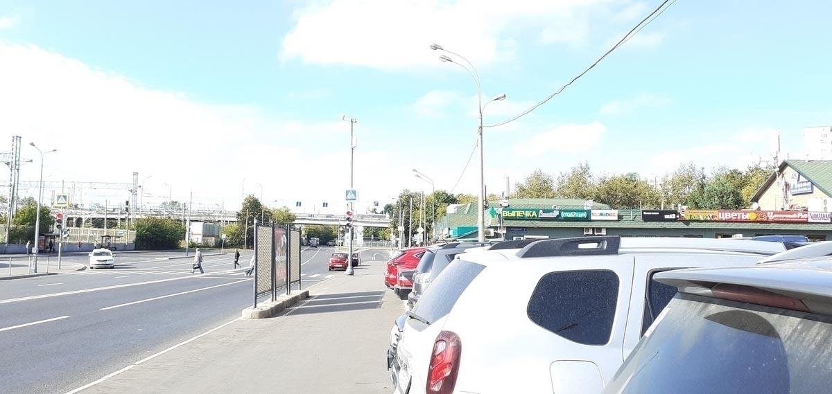 Фотография рекламного носителя, тип: Афиша 1.75x1.8, адрес: Хачатуряна ул., д.12, стенд 2, Москва, Россия. Сторона А2 №887506