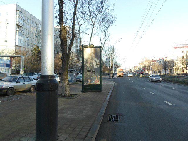 Фотография рекламного носителя, тип: Пиллар 3x1.4, адрес: Ставропольская ул., д.184, Краснодар, Краснодарский край, Россия. Сторона B №409577