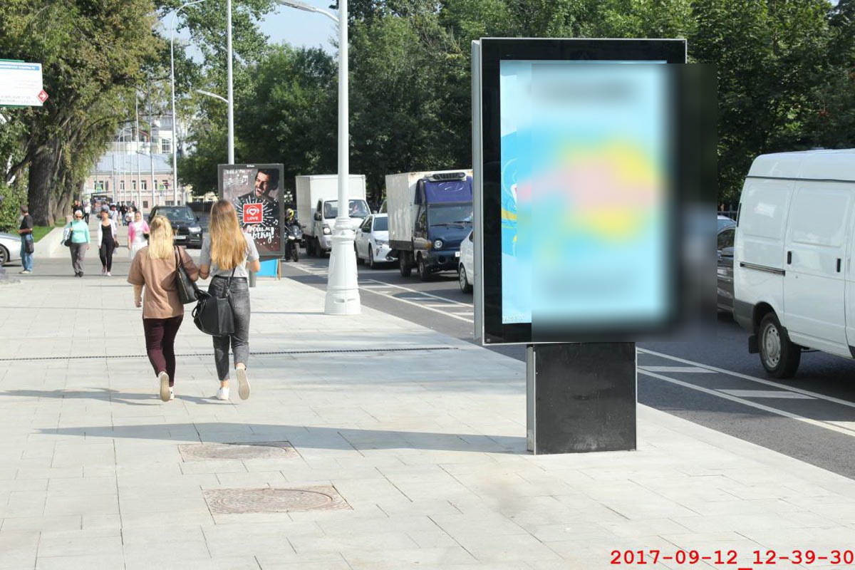 Фотография рекламного носителя, тип: Ситиформат 1.8x1.2, адрес: Страстной б-р., д.9, Москва, Россия. Сторона В1-В6 №503199