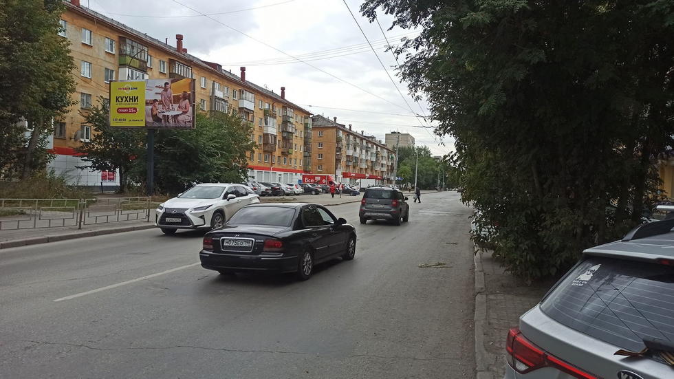 Фотография рекламного носителя, тип: Билборд 3x6, адрес: Ильича ул., д.52 X Восстания ул., Екатеринбург, Свердловская область, Россия. Сторона Б №943696