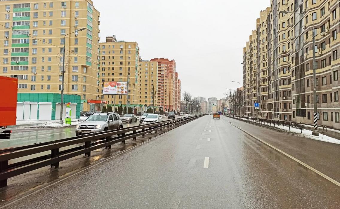 Фотография рекламного носителя, тип: Билборд 3x6, адрес: Коммунарка пос., Александры Монаховой, д.5, корп.1, Москва, Россия. Сторона Б №723273
