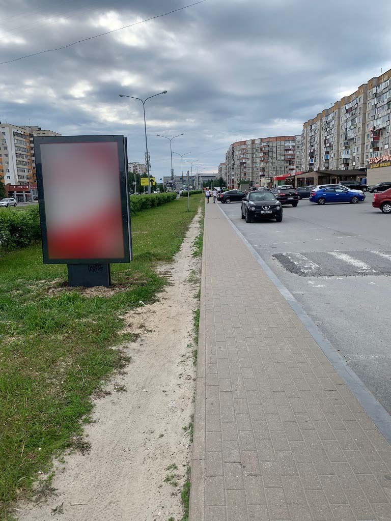 Фотография рекламного носителя, тип: Ситиформат 1.8x1.2, адрес: Мира пр-т., д.19, поз.2, Сургут, Ханты-Мансийский автономный округ – Югра, Россия. Сторона А №960286