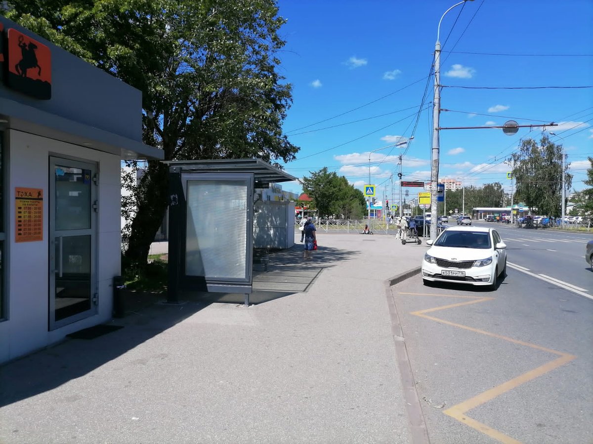 Фотография рекламного носителя, тип: Остановка 1.8x1.2, адрес: Адоратского ул., д.19, Казань, Республика Татарстан, Россия. Сторона В №1006956