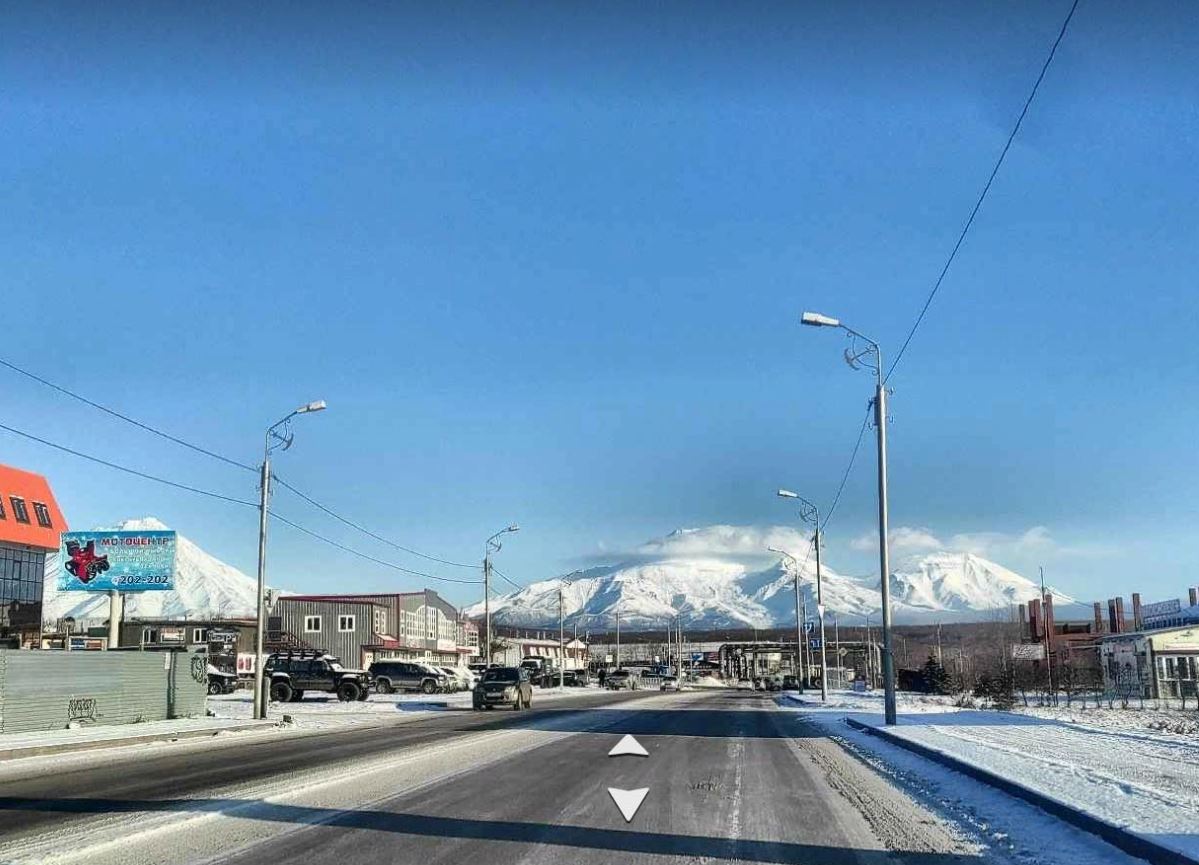 Фотография рекламного носителя, тип: Билборд 3x6, адрес: Рыбаков пр-т., на стоянке у Мотоцентра, Петропавловск-Камчатский, Камчатский край, Россия. Сторона B №1041518