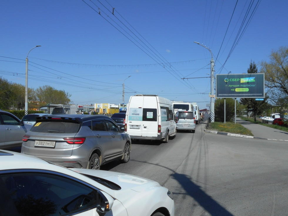Фотография рекламного носителя, тип: Билборд 3x6, адрес: Енисейская ул., д.1, Омск, Омская область, Россия. Сторона А1-А3 №1009770
