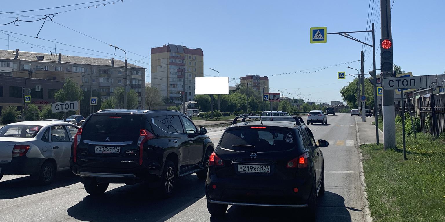 Фотография рекламного носителя, тип: Билборд 3x6, адрес: Галиуллина ул., д.3а Х Сталеваров ул., Магнитогорск, Челябинская область, Россия. Сторона A2 №1096454